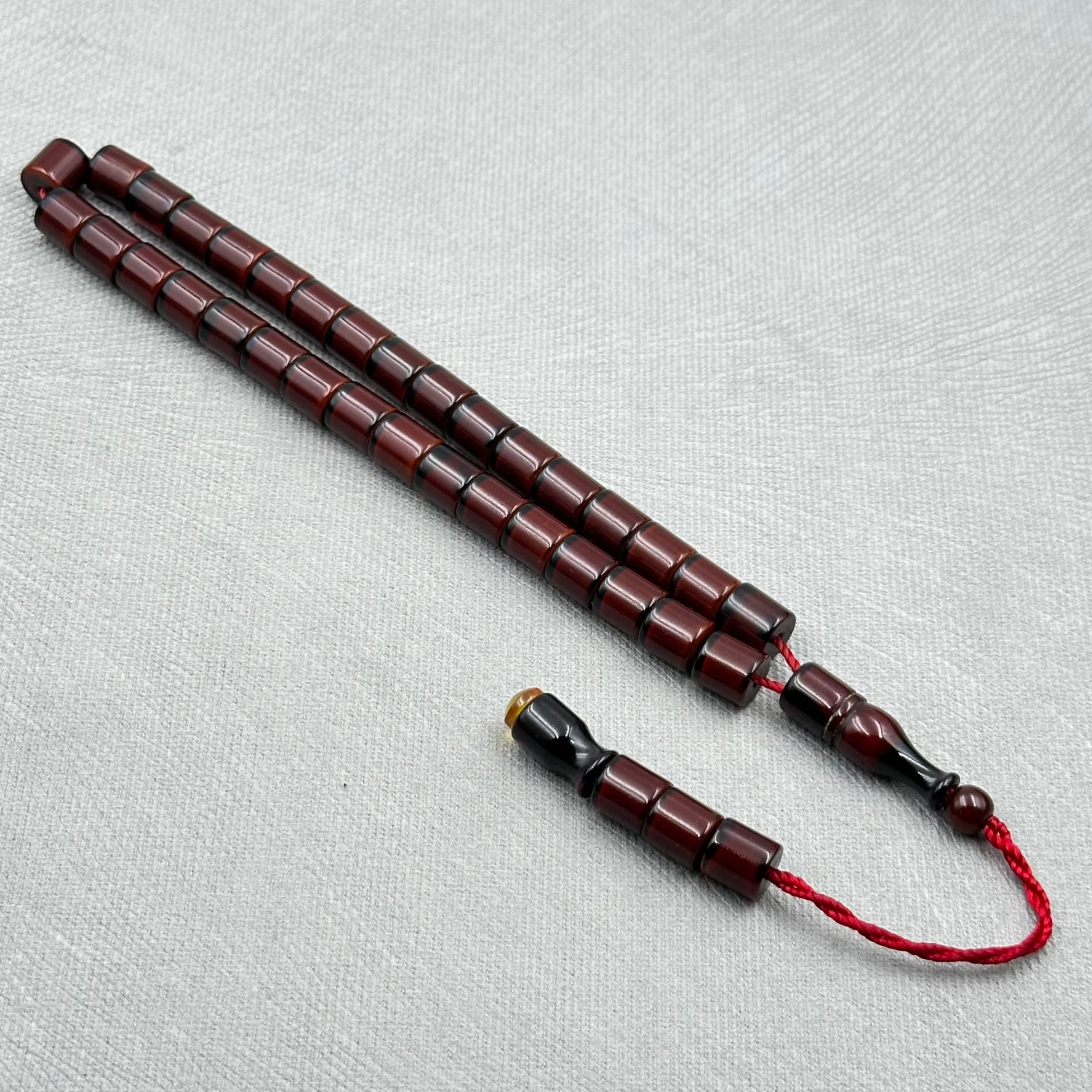 Vişne Rengi Çubuk Kesim Sıkma Kehribar Tespih